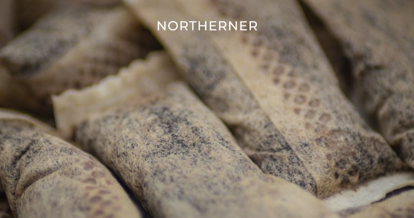 Brauner Snus mit Tabak