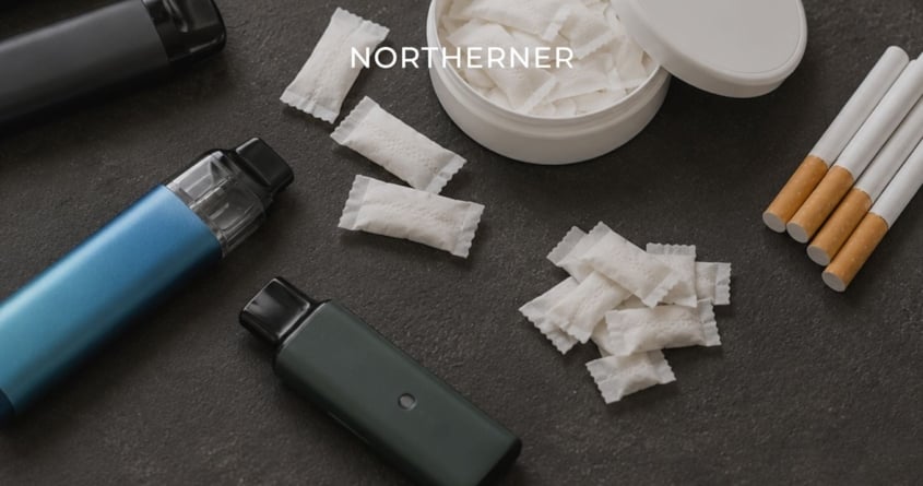 Vapes, Nikotinbeutel und Zigaretten